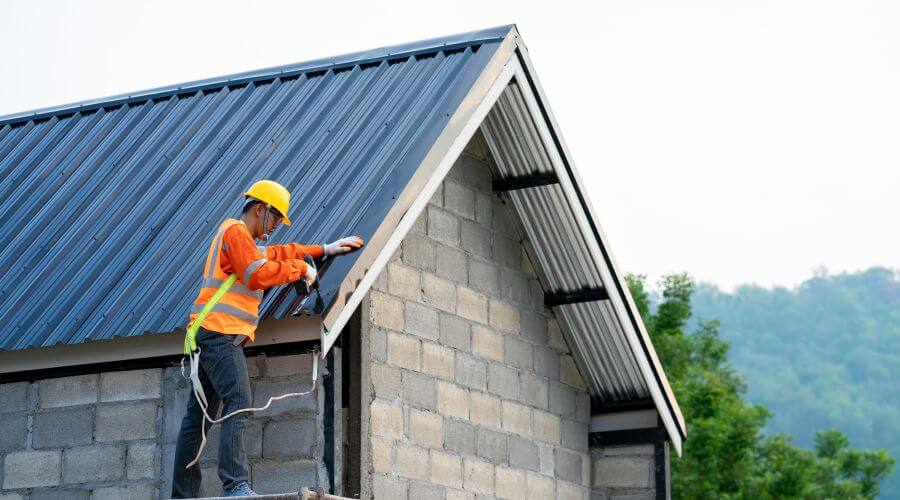 Professional residential roofers in Coal Run, OH